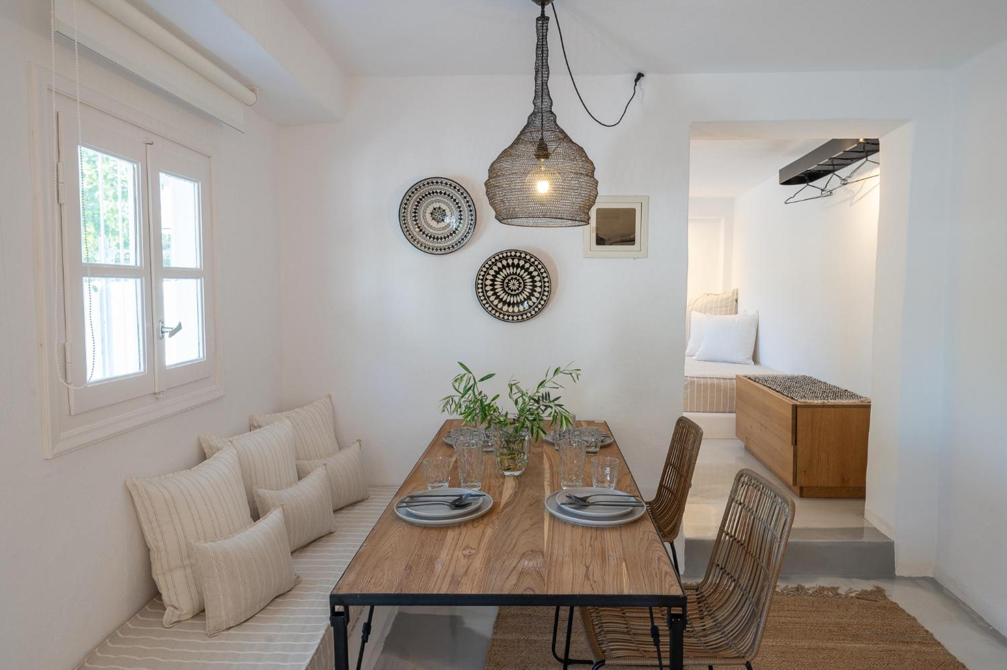 Pouletis Family Apartments - Akroyali Seaview Getaways Kalamata Eksteriør billede