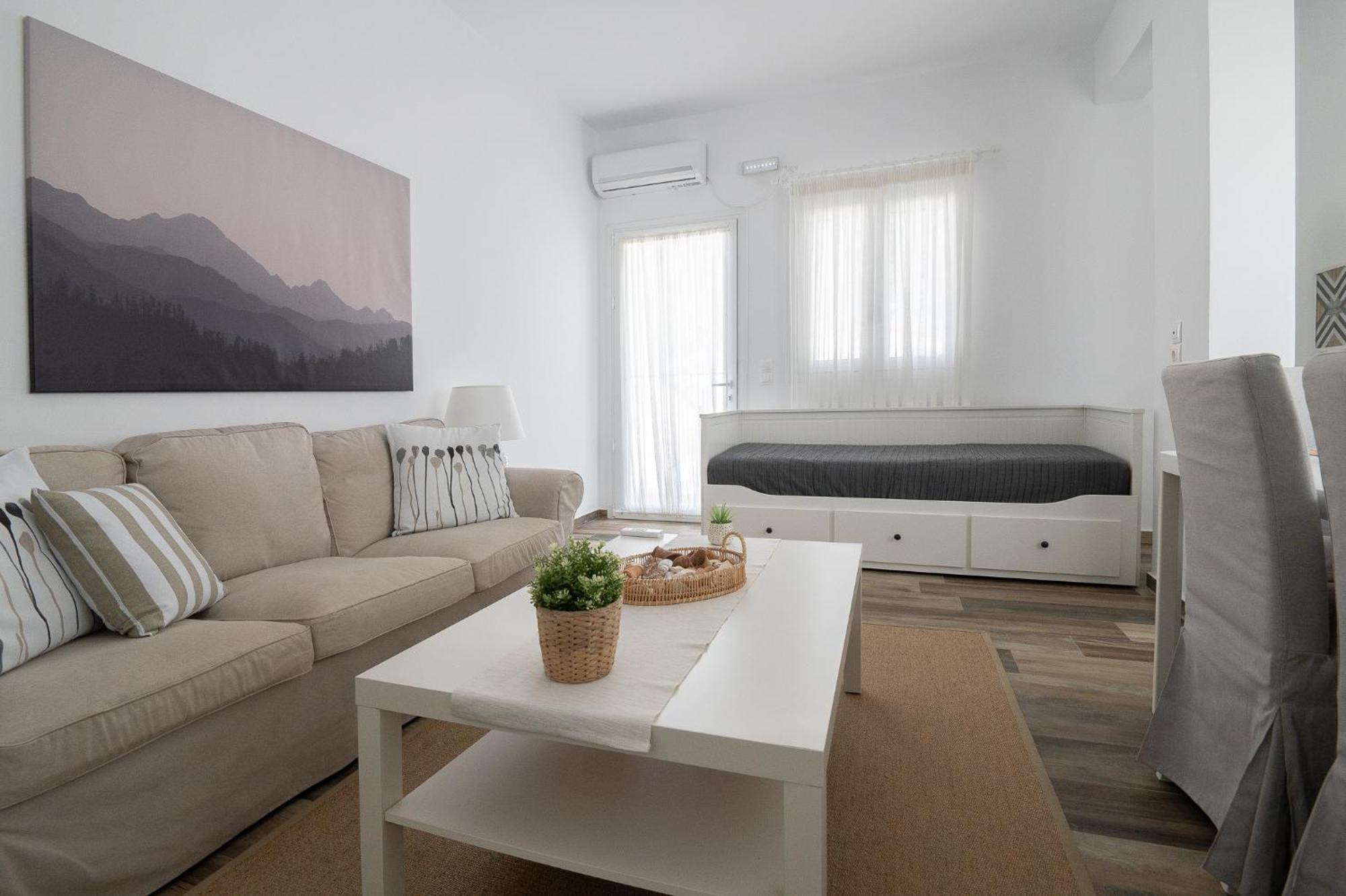 Pouletis Family Apartments - Akroyali Seaview Getaways Kalamata Værelse billede