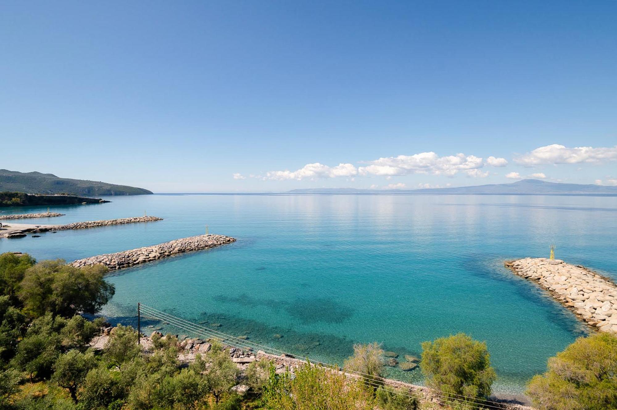 Pouletis Family Apartments - Akroyali Seaview Getaways Kalamata Eksteriør billede